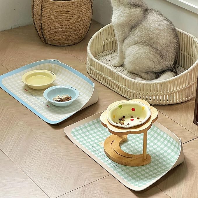 Scratch-Resistant Pet Bowl Mat, PU Placemat for Dogs & Cats, Spill-Proof Design with Easy Maintenance PU Leather Pet Feeding Mat