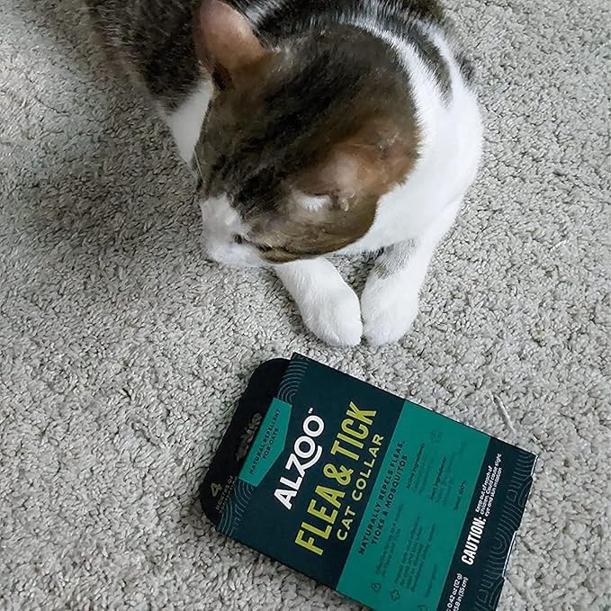ALZOO Flea & Tick Cat Collar, Helps Repel Fleas, Ticks & Mosquitoes, Plant-Based Active Ingredients, Phthalates and PVC Free, Up to 8 Months Protection, Pack of 3