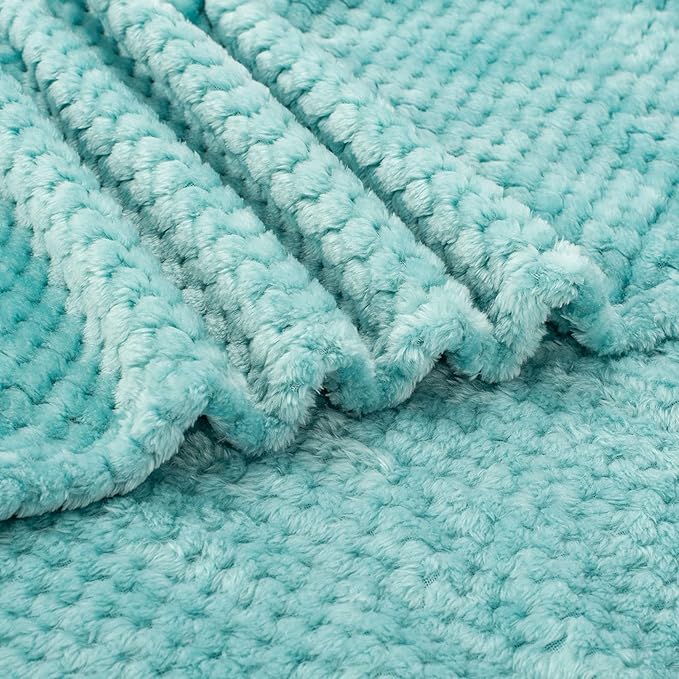 Warm Soft Fuzzy Dog or Cat Blanket, Plush Fleece Throws for Bed, Couch, Sofa, Travel (M/32" x 40", Robin Blue)