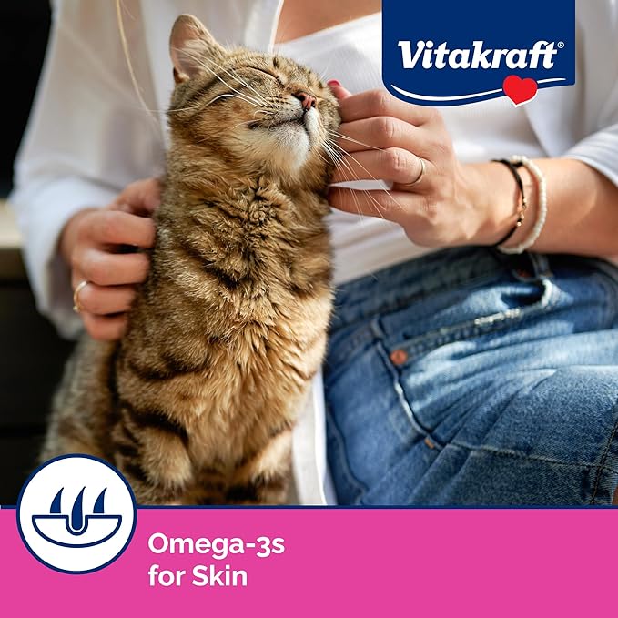 Vitakraft Lick 'n' Lap Snack Creamy, Cat Treat with Real Salmon, 4 Count