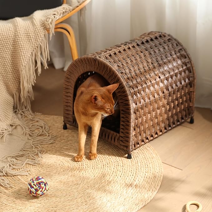 Handwoven Rattan Dome Cat House for Cats Under 20 lb, Indoor Cat Hideaway, 14.2" H × 14.2" W × 16.5" D, Breathable Wicker Cat Bed House, Cozy Rustic Cat Furniture (Brown)