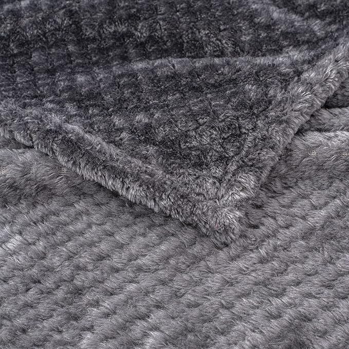 Warm Soft Fuzzy Dog or Cat Blanket, Plush Fleece Throws for Puppy, Kitten, Bed, Couch, Sofa, Travel (S/24" x 32", Grey Black)