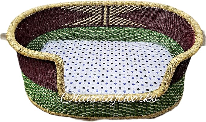 Woven Dog Bed Basket – Handcrafted Bolga Straw Pet Bed with Optional Cushion, Sustainable Handmade Dog Furniture