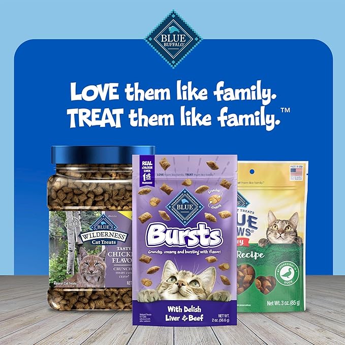 Blue Buffalo Bursts Crunchy & Creamy Cat Treats, Great for Training, Delish Liver & Beef, 12-oz. Tub (Pack of 4)