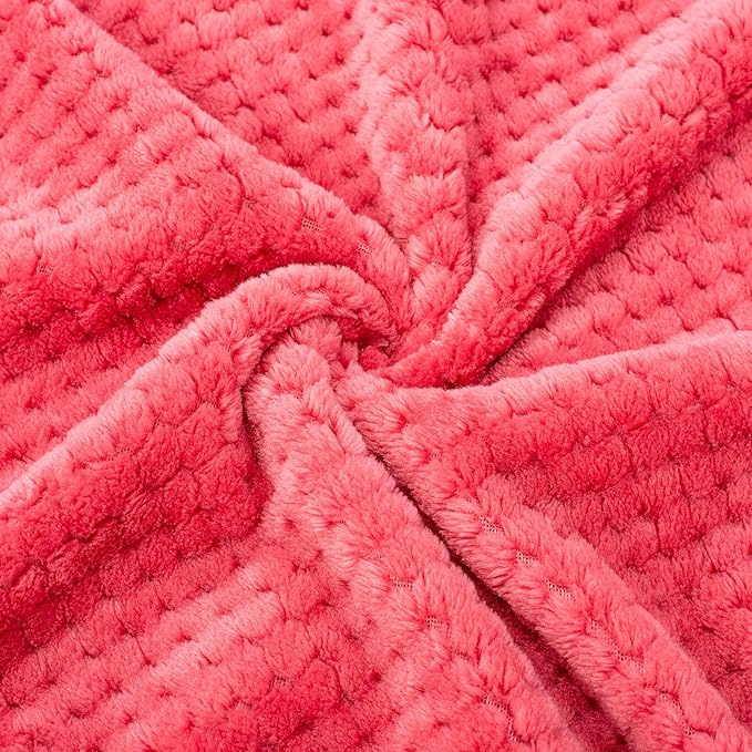 Cranberry Pet Blanket - Warm, Soft, Fuzzy Throws for Dogs & Cats, Plush Fleece for Bed, Couch, Sofa, Travel (S/24" x 32")